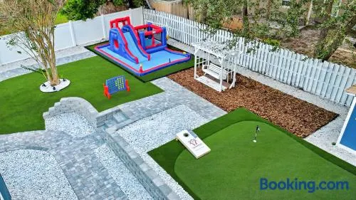 Modern Vacation Cottage W Lakefront Community Pool Playground Basketball Amp Tennis - Image 1