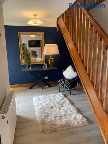 Spacious Luxury Commuting House from the M74 junction 8 - Image 1