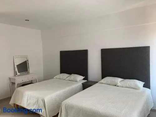 Habitacion muy comoda para descansar - Image 1