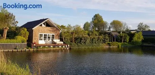 Prachtig vrijstaand appartement aan het water - Image 1