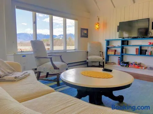 2L Breathtaking views from Cannon to Mt Washington in quaint Sugar Hill A photographer's paradise - Image 1