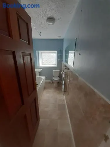 Entire House - Redruth - Image 1