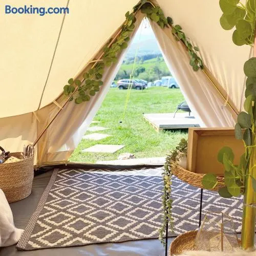 Ty Cerrig Glamping - Image 1