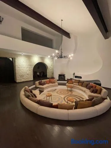 Beautiful 4 bedroom Country house with stunning sea view - Image 1