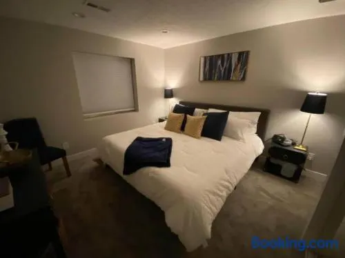 Relax or play! Close to everything; sleeps 11. - Image 1