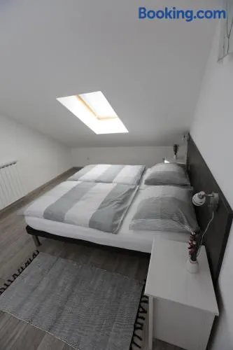APARTMANI AUTOKLUBA KARLOVAC - Image 1