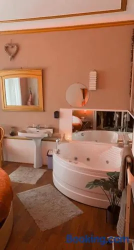 Chambre romantique - Image 1