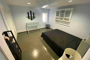 Sunset Manor - Image 5