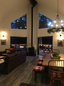 Modern Camp 12 Chalet 3bd,2bth, w/AC,Hot tub/WIFI - Image 4