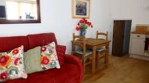 Cosy Cotswold - The Snug - cottage in the centre of  Burford - Image 2