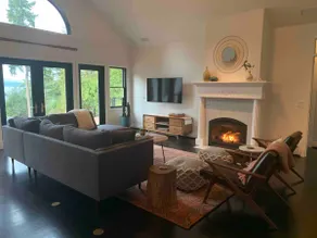 Amazing sunsets!! Water view, hot tub, close to town, fire pit. - Image 4