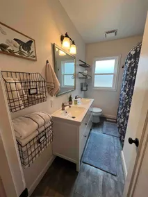 Cheerful, centrally located 2-bedroom - Image 5