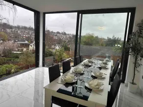 Luxurious & Elegant 6-Bed House - Image 3