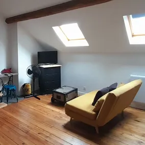 Charming Duplex • Train Station & Downtown • Free Parking - Image 5