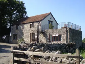 Swallows Nest - Cosy Rural Apartment with Views - Image 2