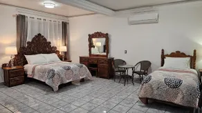 Amazing, comfortable and spacious house near downtown. - Image 4