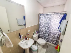 Modern house with A/C 10 mins from the airport - Image 2