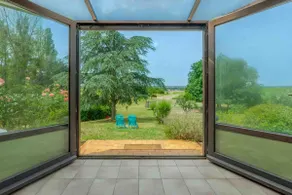 Cottage in the heart of the vineyard. Balneo. Bus 5 min away. - Image 2