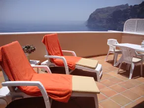 41 ELEGANT & STUNNING HOLIDAY HOME WITH PANORAMIC CLIFF & SEA VIEWS - Image 3