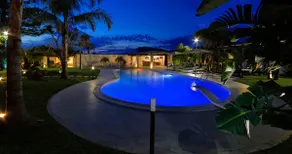Private Luxury Villa with Bar and Salt Pool - Image 4