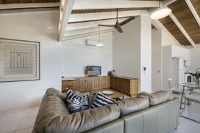 Descola 10 - Ocean Views Close to Noosa Main Beach - Image 4