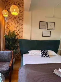 Rio: 1Bhk Apt in Central KP | WiFi AC Smart Tv - Image 4