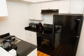 94-5|Brand New! 1-bedroom Remodeled Unit - Image 4