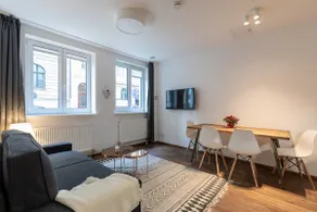 Athena – 2BR flat with A/C in Munich city center - Image 2