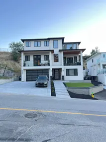 The Perfect Penticton Stay (Licensed) - Image 2