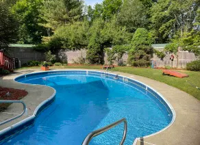Lake George Cosy 2 Bed 1 Bad Kabine in den Adirondacks: Schritte zum Strand - Image 2