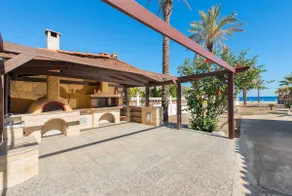 Villa Maria Beachfront Residence - Image 5