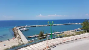 Luxury apartment on the first line ! - Image 5