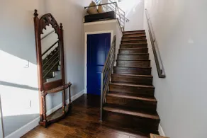 Craftsman Loft in Downtown Azusa - Image 3