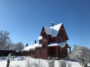 Charming and Eclectic Historic Red House - Image 5