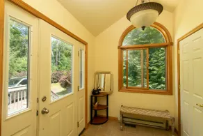 🏡Beautiful & Cozy- Lake Naomi - Pocono Family Home - Image 2