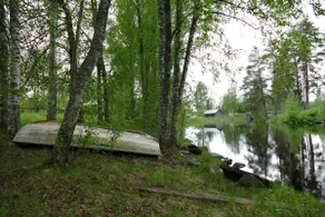 Big cabin by the river - Image 4