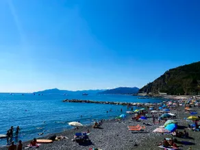 Beachfront apartment in Sestri Levante, sleeps 4 - Image 4