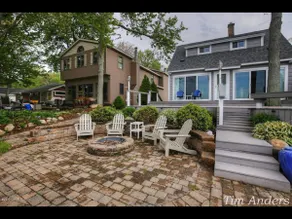 Lakefront Cottage - Beautiful Views and Beach - Image 5