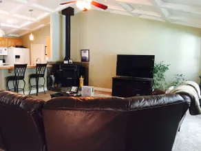 Trishs Moon Vacation Home - Image 2
