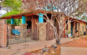 *Historic Filling Station Bungalow-Near River - Image 2