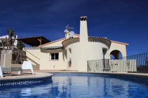 Beautiful villa with stunning sea views - Image 2