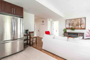 Amy3- Spacious 3Bdrm+2W apartment near Yonge St - Image 2