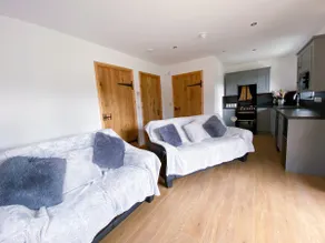 Lilys Lodge at The Hand Inn, Llanrhaeadr - Image 3