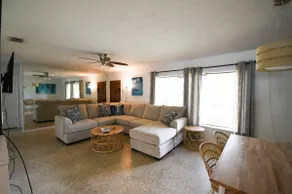 Heated Pool, Walk to Beach, Grill, Ping Pong - Image 4