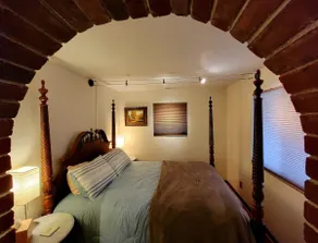 Royal Suite at White Lotus Eco Spa Retreat - Image 4