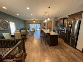 Okoboji getaway.4 bed 3 bath pool in backyard - Image 2