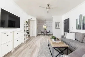 Ultra-Clean, Designer Condo. Walk to grocery, restaurants, coffee, and shopping! - Image 4