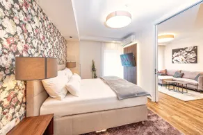 VIVA Apartment with Free Parking - Image 3