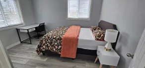 Entire Rental Unit- Close to Woodstock Hospital - Image 3
