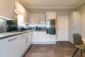 Modern Living 2 Bedroom Apartment South Wilmslow - Image 5